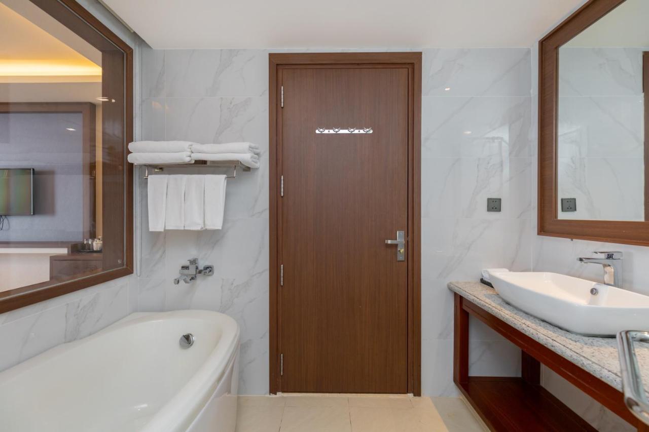 Vung Tau Riva Hotel Exterior foto